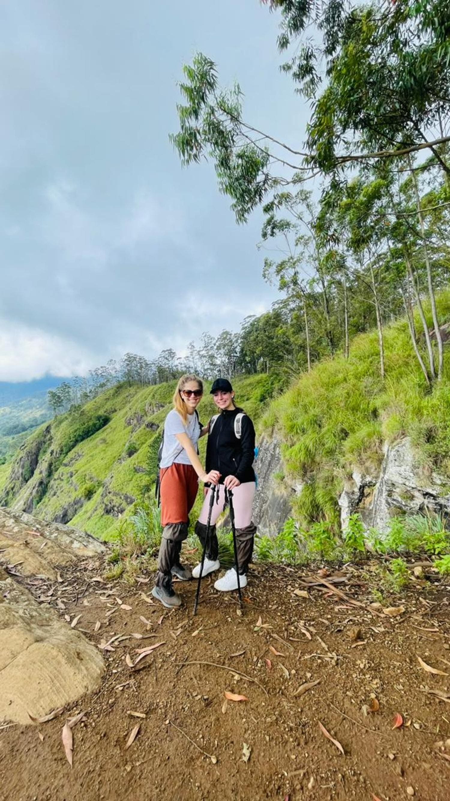 Ella Adventure Day Tour: Ella Rock, Little Adam's Peak and the Nine Arch Bridge