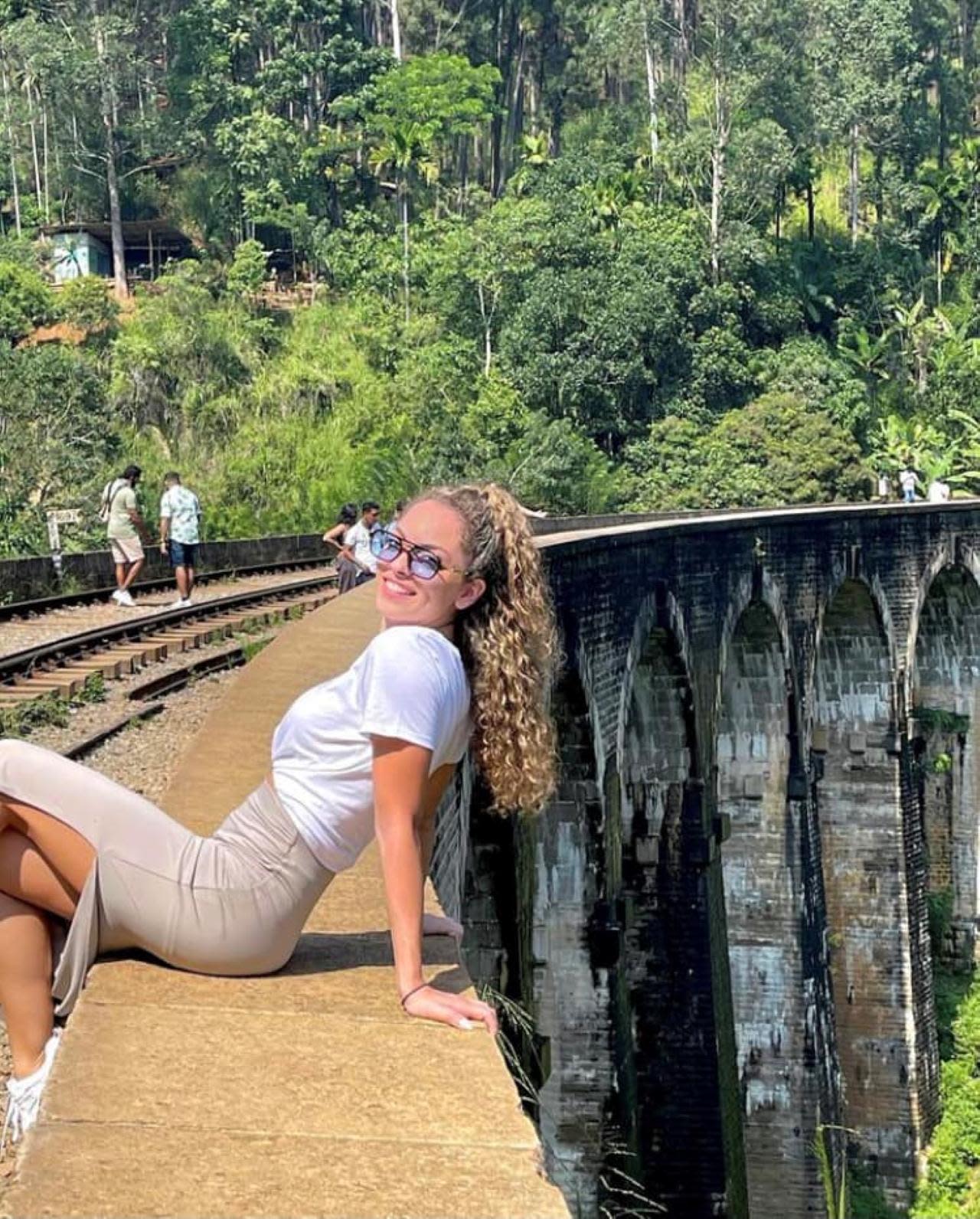 Ella Hidden Gems Day Tour: The Loop, the Secret Waterfall and Both Peaks