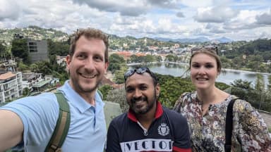 Kandy UNESCO Heritage Day by Local Bus with a Kandyan Guide
