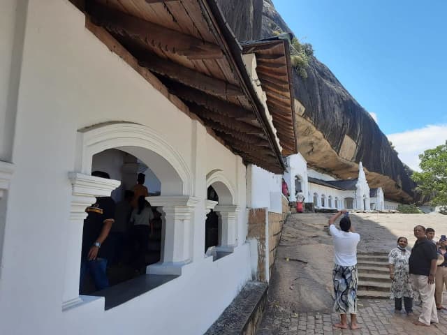 Kandy to Trincomalee Transfer via Sigiriya Rock and the Dambulla Caves