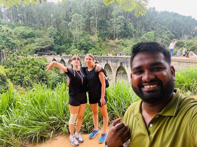 Ella in Half a Day by Tuk-Tuk: Ten Stops Around the Town