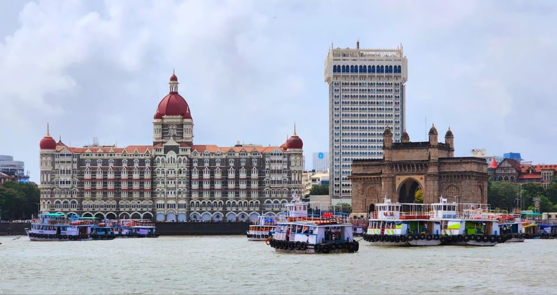 Private Mumbai Sightseeing & Dharavi Slum Tour