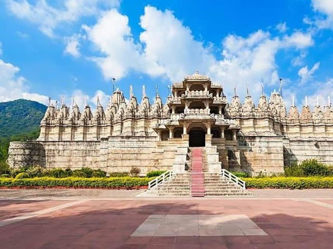 From Udaipur : Kumbhalgarh and Ranakpur Temple Day Round Trip