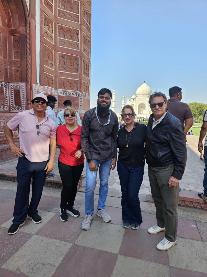 Private Taj Mahal Sunrise & Royal Agra Fort Experience