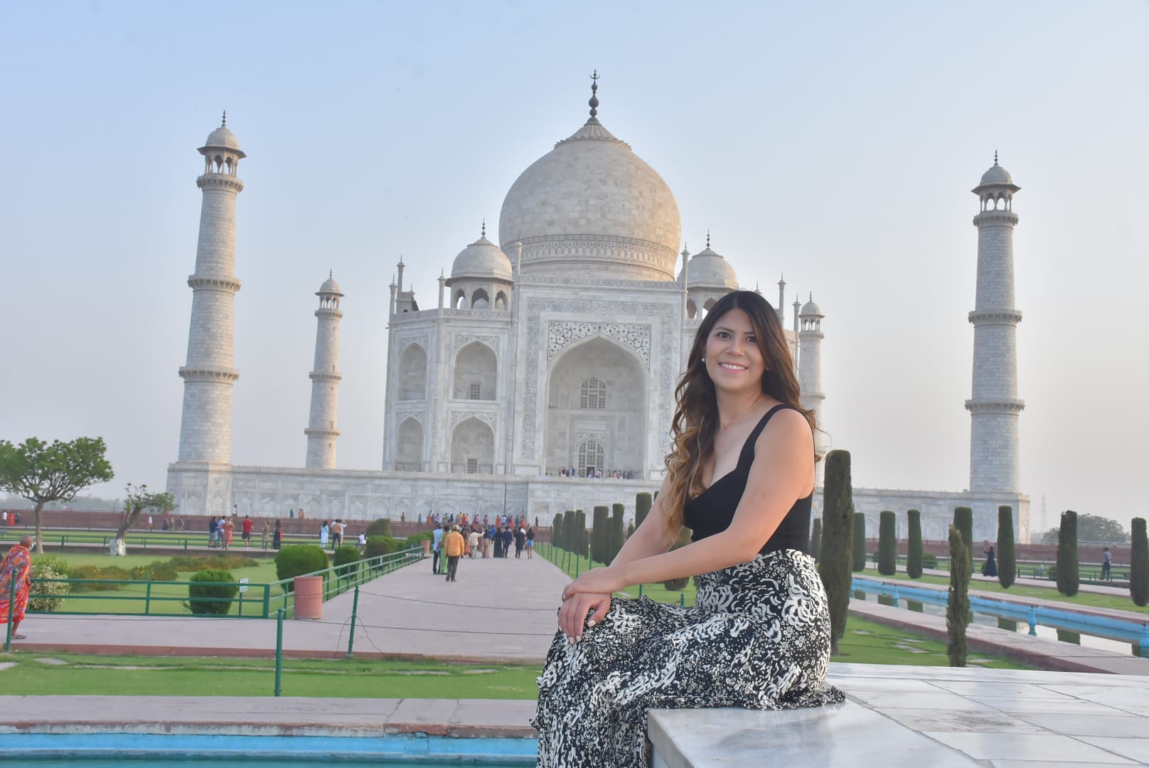 Taj Mahal Sunrise/Day tour by Car from Delhi