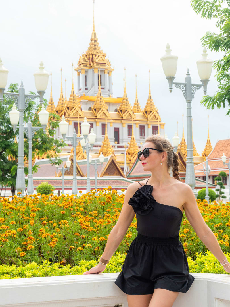 Your Private Bangkok Photographer Friend. Free planed Photography photo walk.