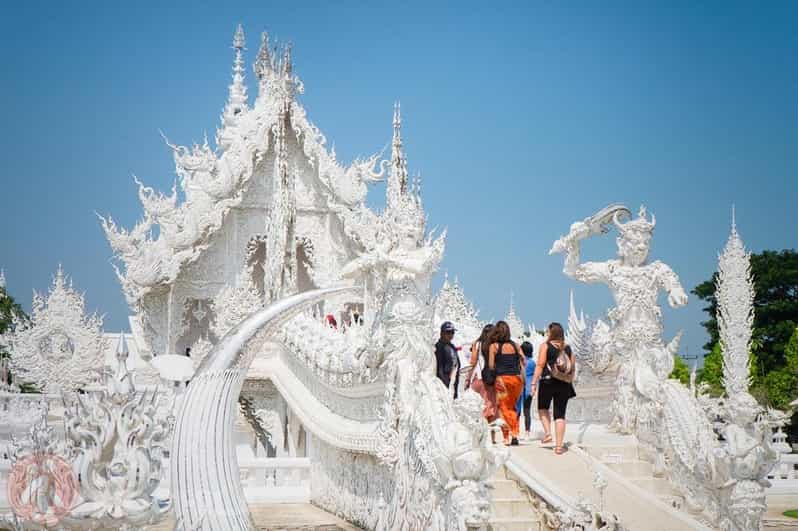 Chiang Rai White, Blue & Red Temple & Karen Tribe