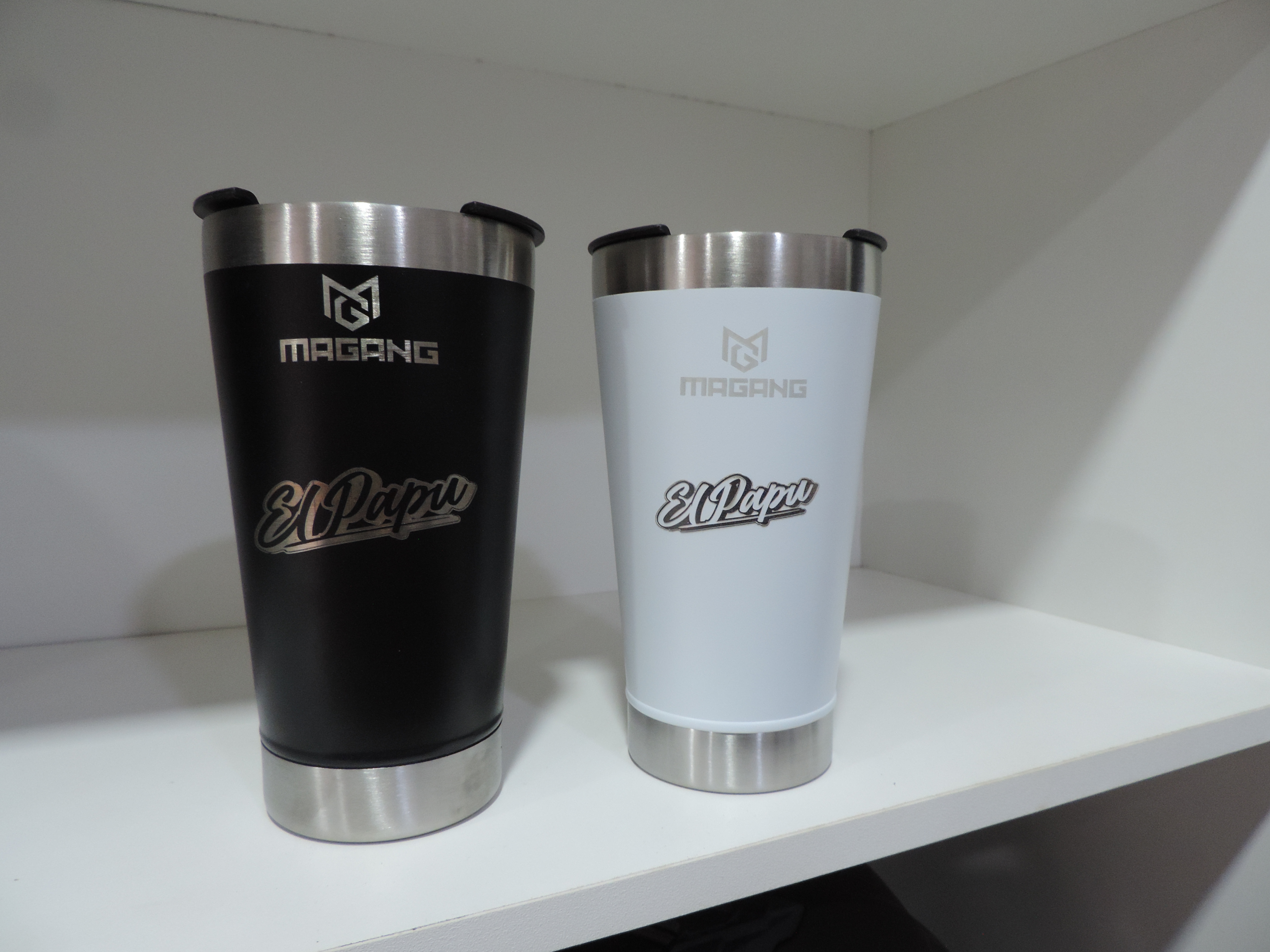 Vasos Térmicos Magang El Papu (negro + blanco)