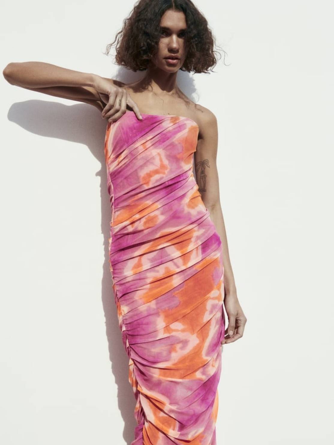 Straplesss Midi Length Dress