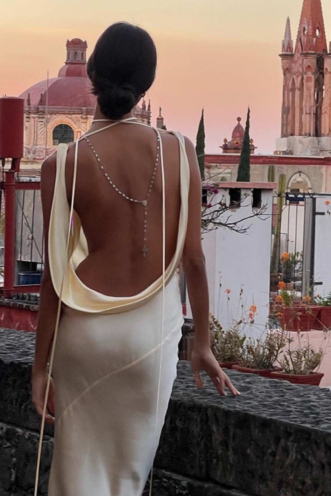 Sexy Backless Slim Temperament Hip-hugging Dress