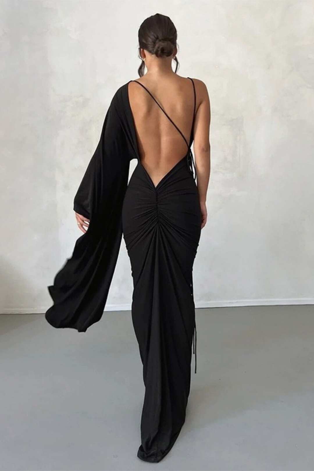 Fashion One-shoulder Sleeve Sexy Low-cut Backless Evening Dress