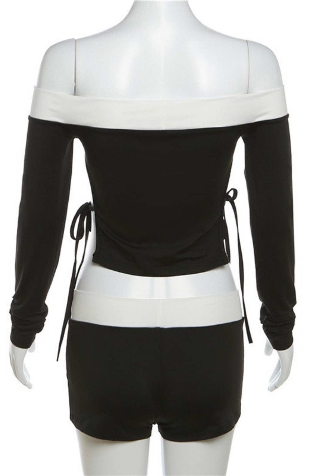 Contrasting Color One-line Collar Strap T-shirt Slim Low-waist Shorts Suit