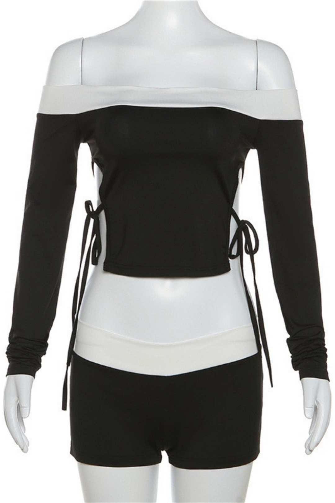 Contrasting Color One-line Collar Strap T-shirt Slim Low-waist Shorts Suit