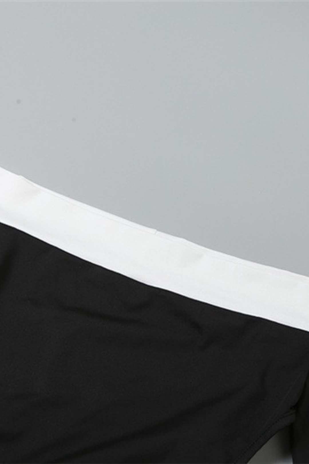 Contrasting Color One-line Collar Strap T-shirt Slim Low-waist Shorts Suit