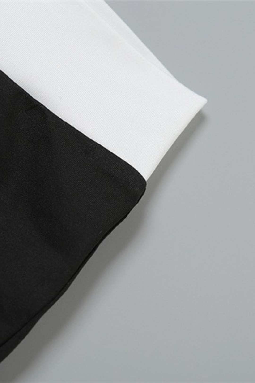 Contrasting Color One-line Collar Strap T-shirt Slim Low-waist Shorts Suit