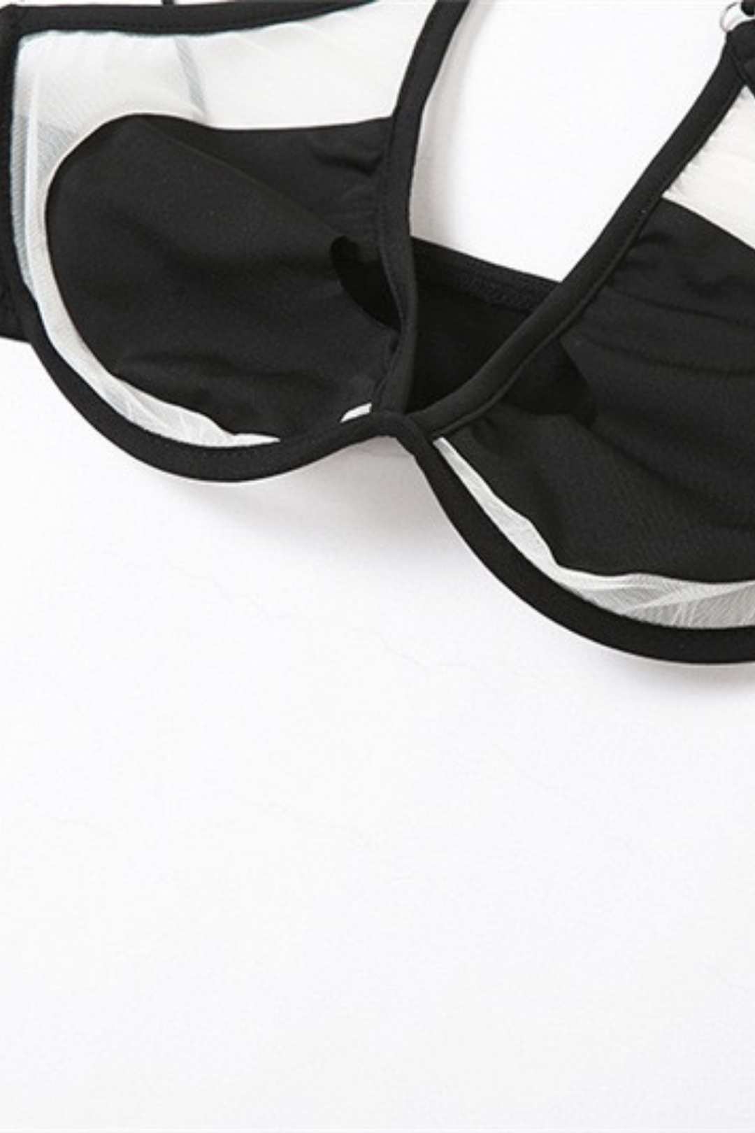 Navel-baring Vests, Sexy Briefs And Bikini Suit