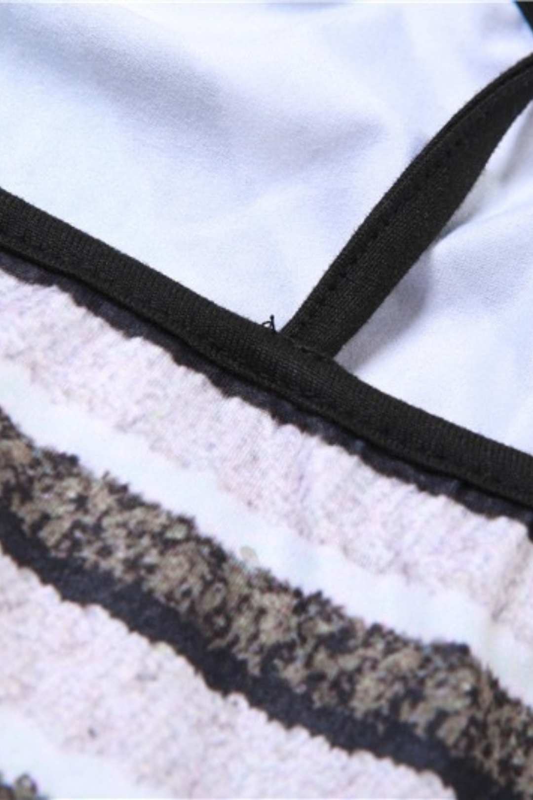 Backless Striped Contrasting Slim Fit Hip-hugging Dress