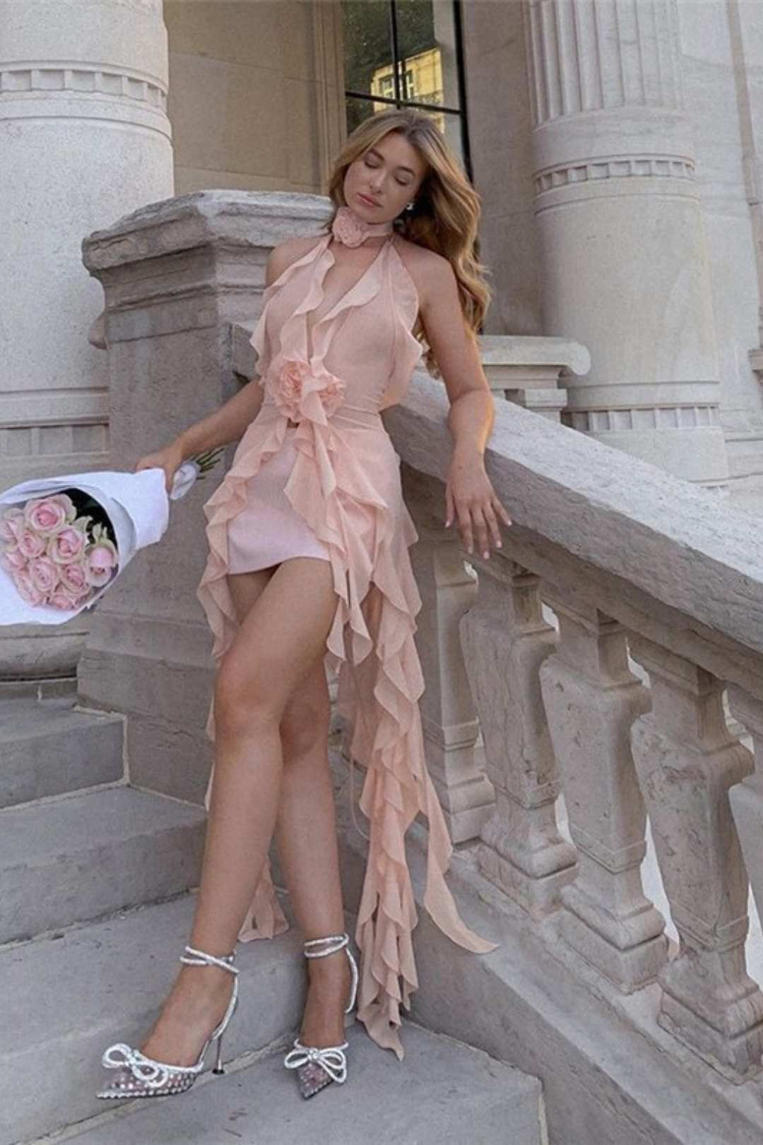 Halter Neck Sexy See-through Low-cut Backless Lace Design T-shirt