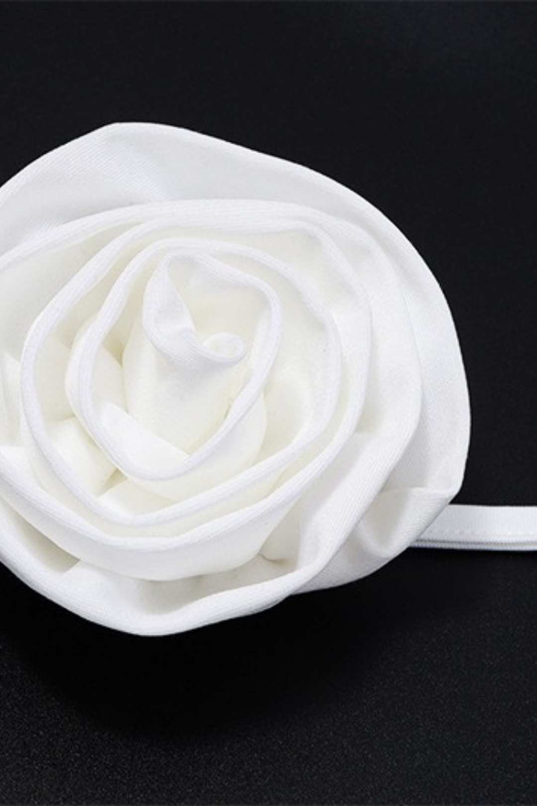 Backless V-neck Three-dimensional Flower Ribbon Slim Hot Girl Dress