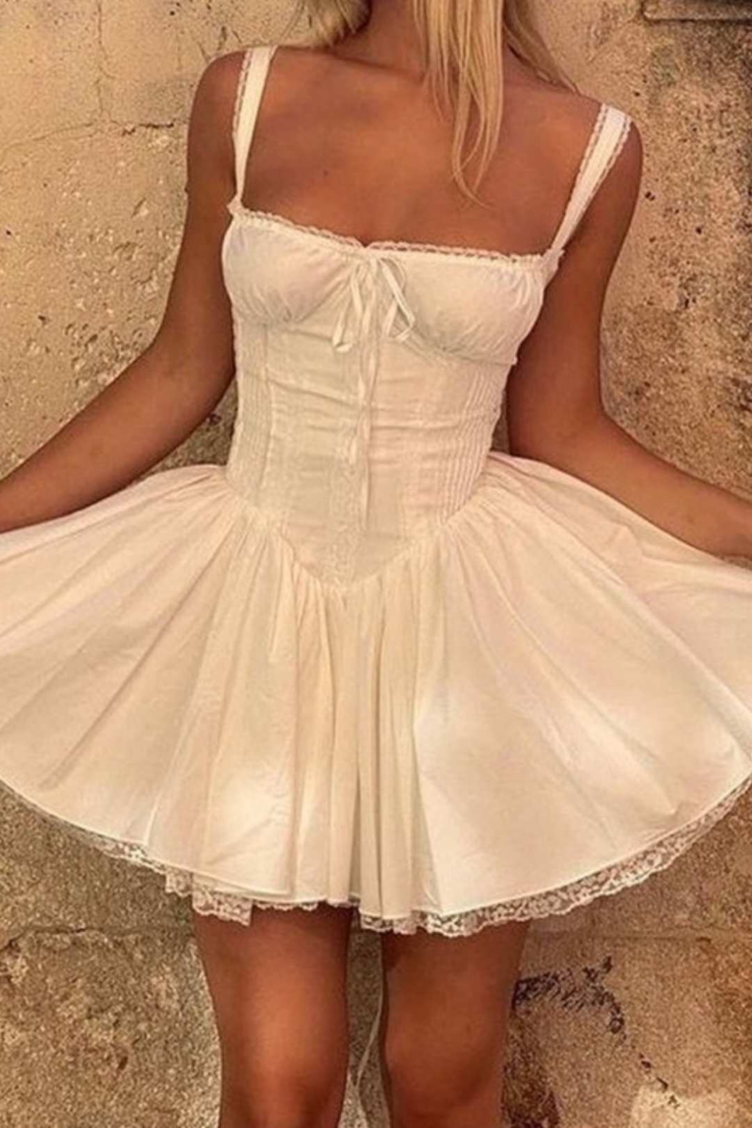 Elegant And Sexy Low-cut Waist Suspender Dress