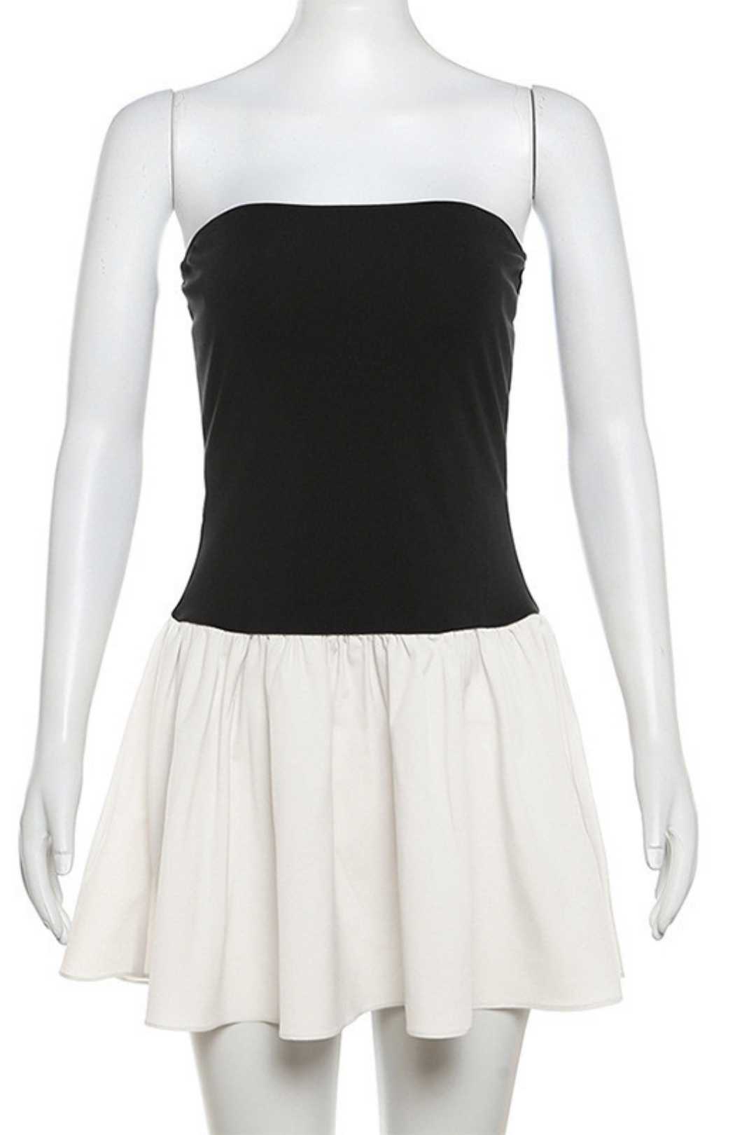 One-line Collar Contrasting Color Stitching Pleated Slim Dress