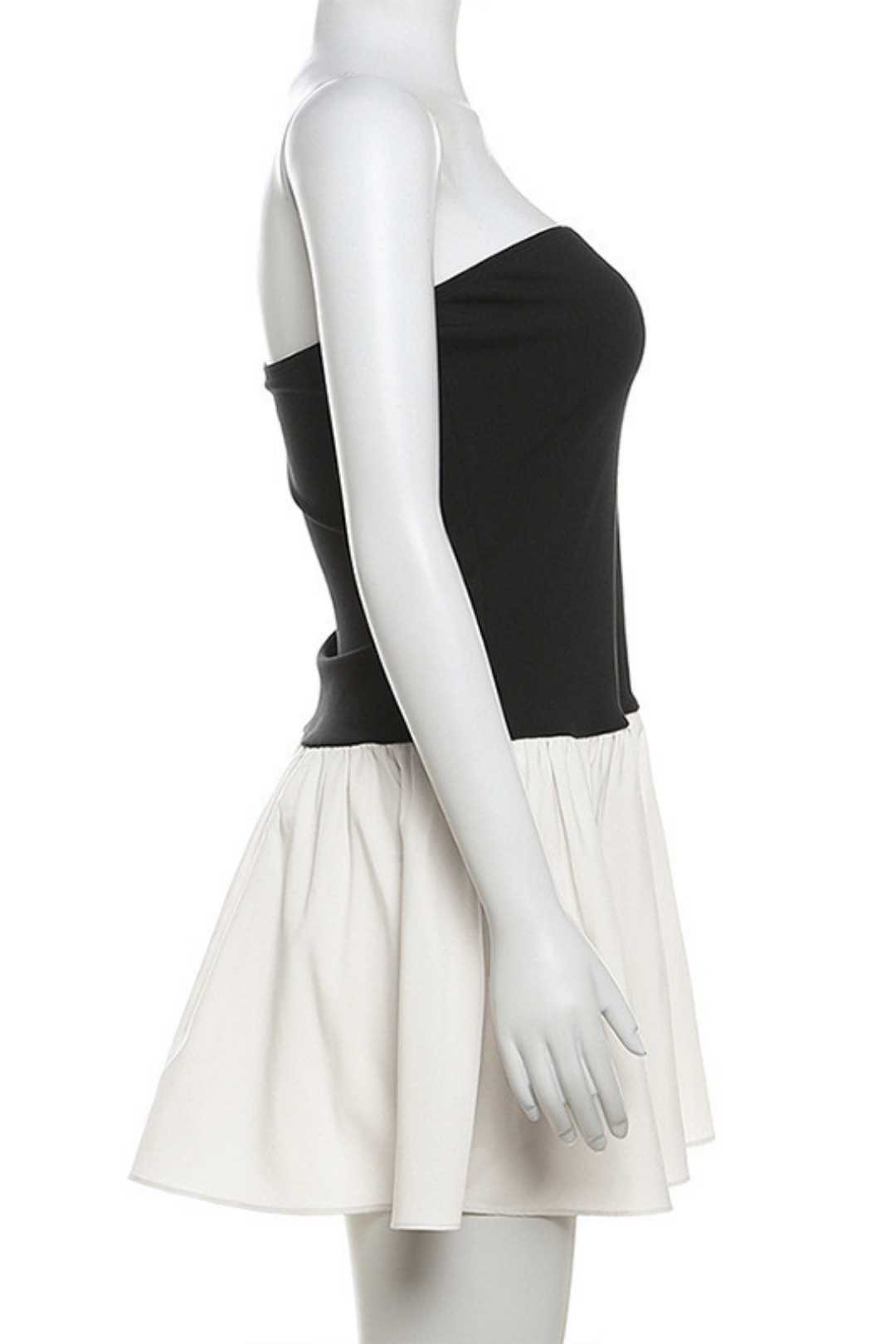 One-line Collar Contrasting Color Stitching Pleated Slim Dress