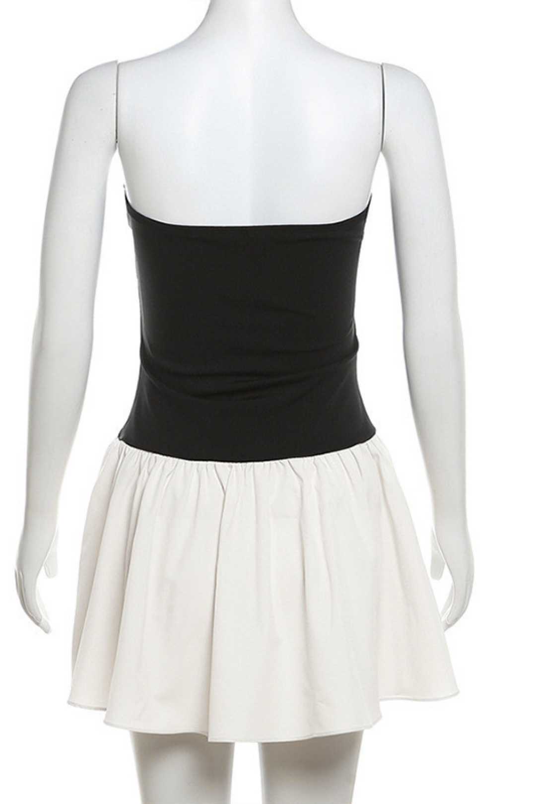 One-line Collar Contrasting Color Stitching Pleated Slim Dress