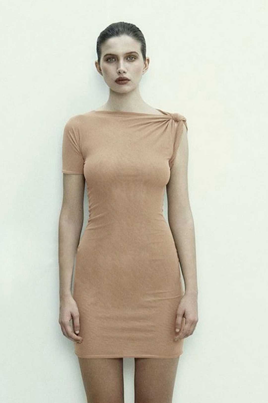 Mini Slanted Shoulder Short-sleeved Solid Color Slim Sexy Hip-hugging Dress