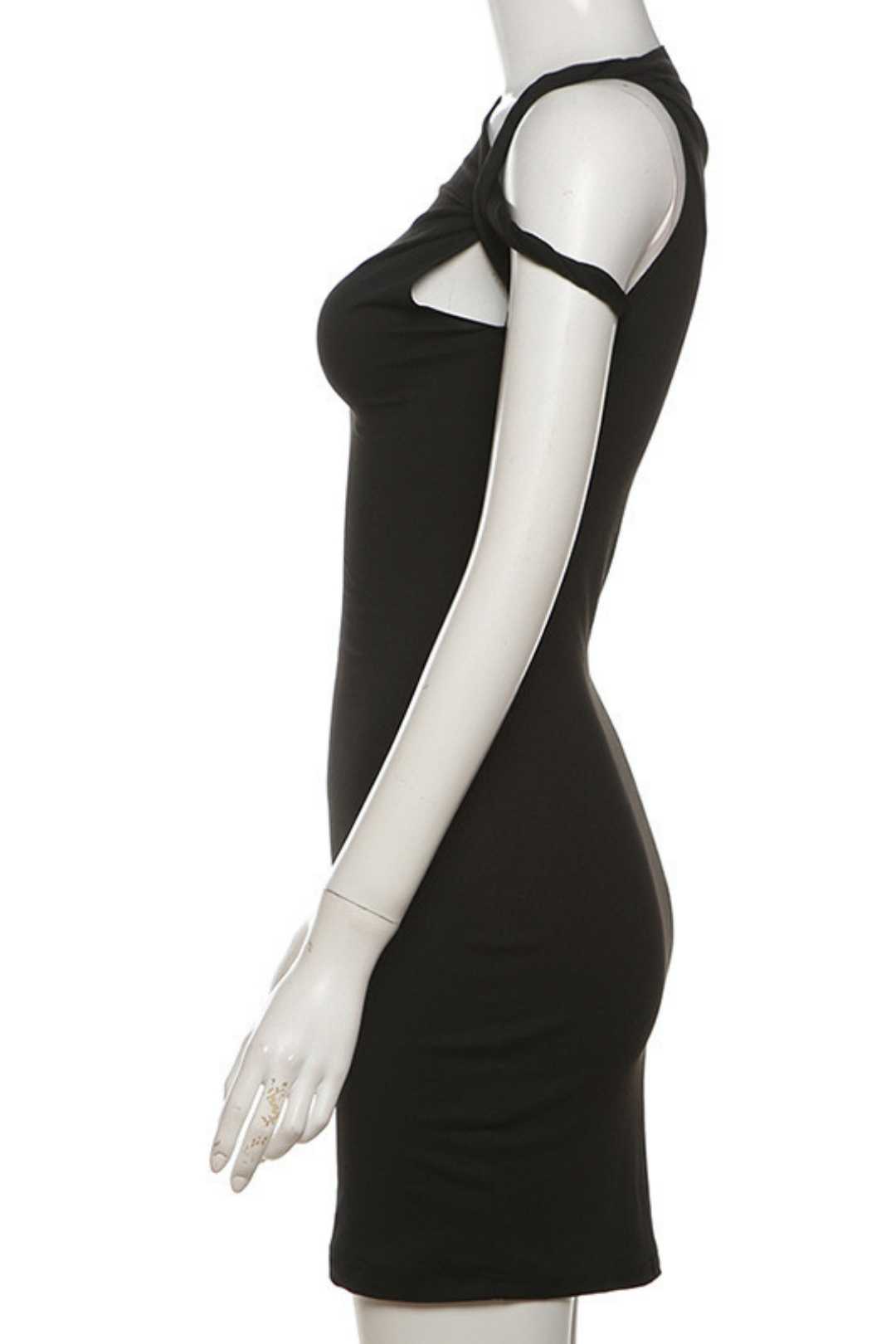Mini Slanted Shoulder Short-sleeved Solid Color Slim Sexy Hip-hugging Dress