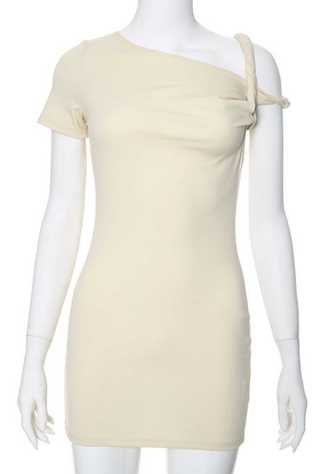 Mini Slanted Shoulder Short-sleeved Solid Color Slim Sexy Hip-hugging Dress