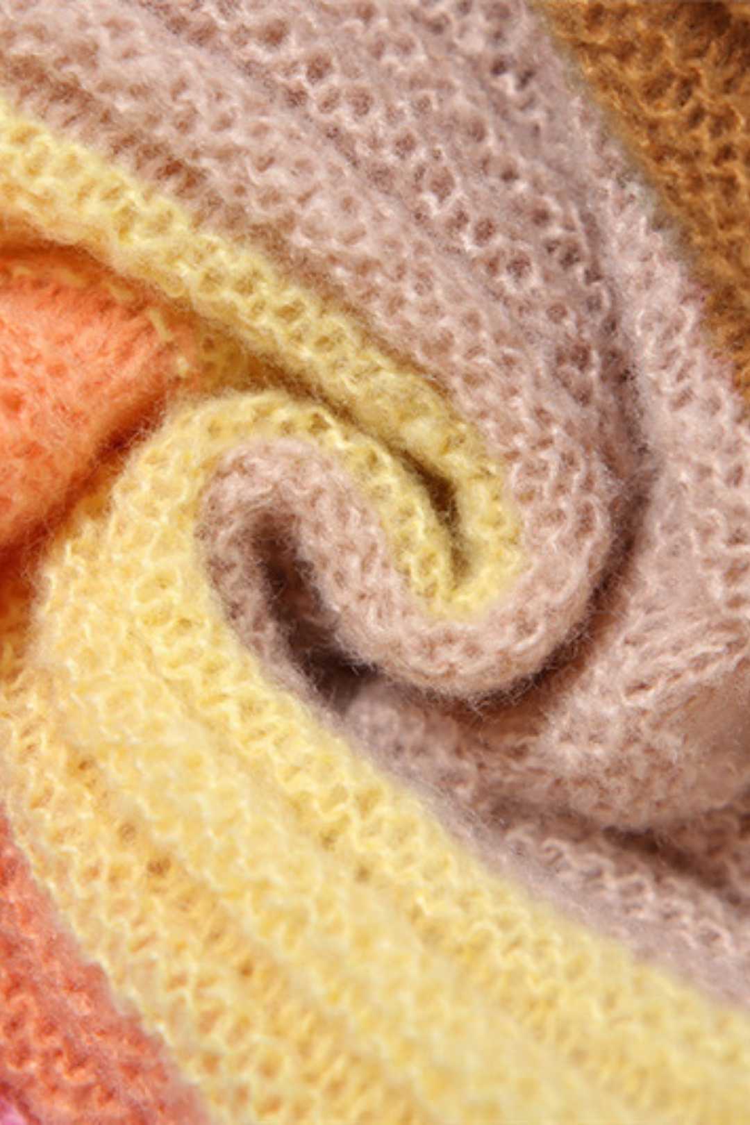 Color-blocked Knitted Buttoned Long-sleeved Slim Hip-hugging Dress