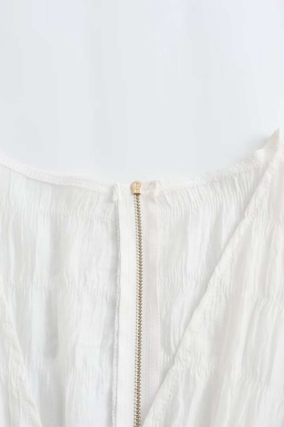 V-neck Hollow Long Sleeve Waist Puff Short Dress