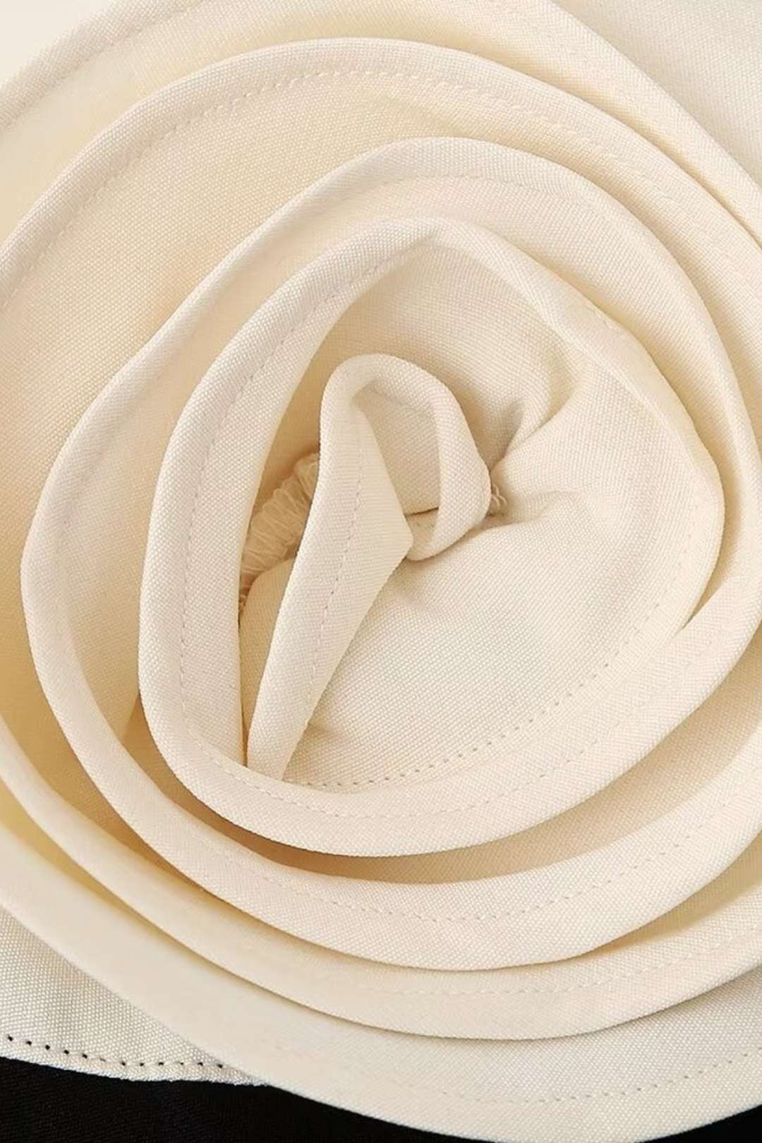 Three-dimensional Large Flower Contrasting Color Waist Suspender Dress