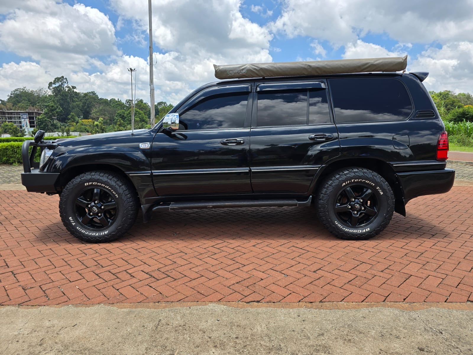 Toyota Landcruiser J100 Series