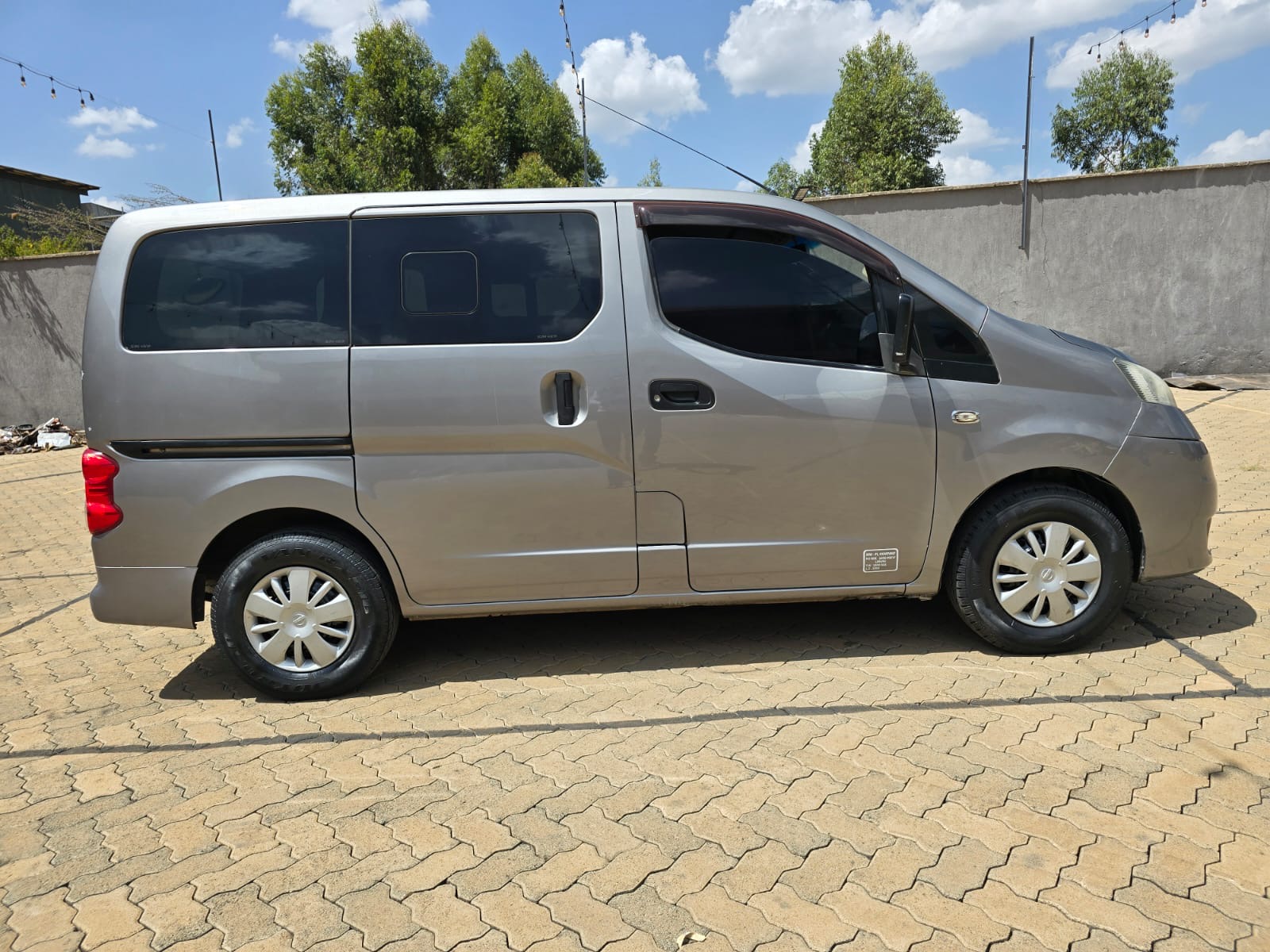 Nissan NV200 2014