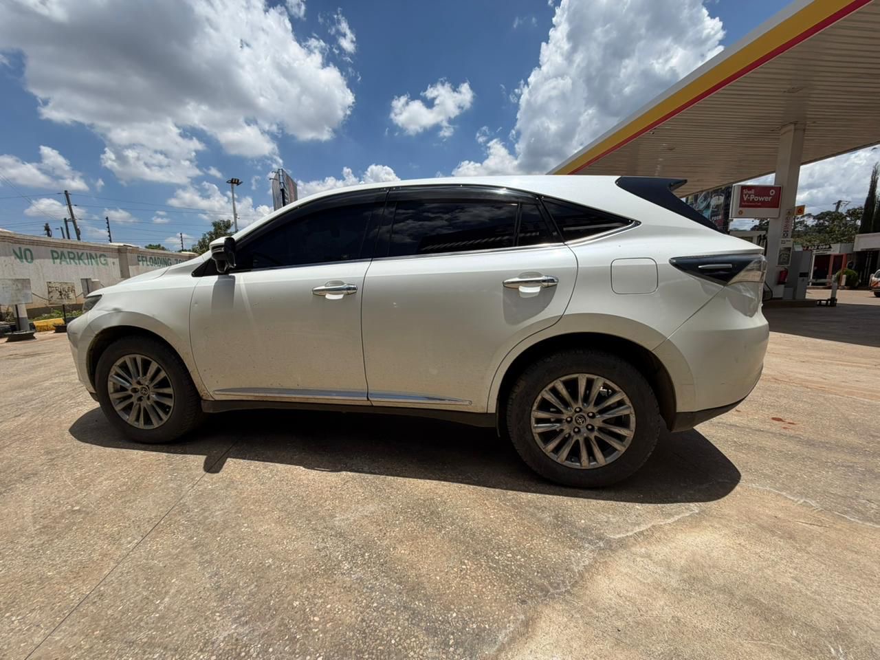 Toyota Harrier 2015