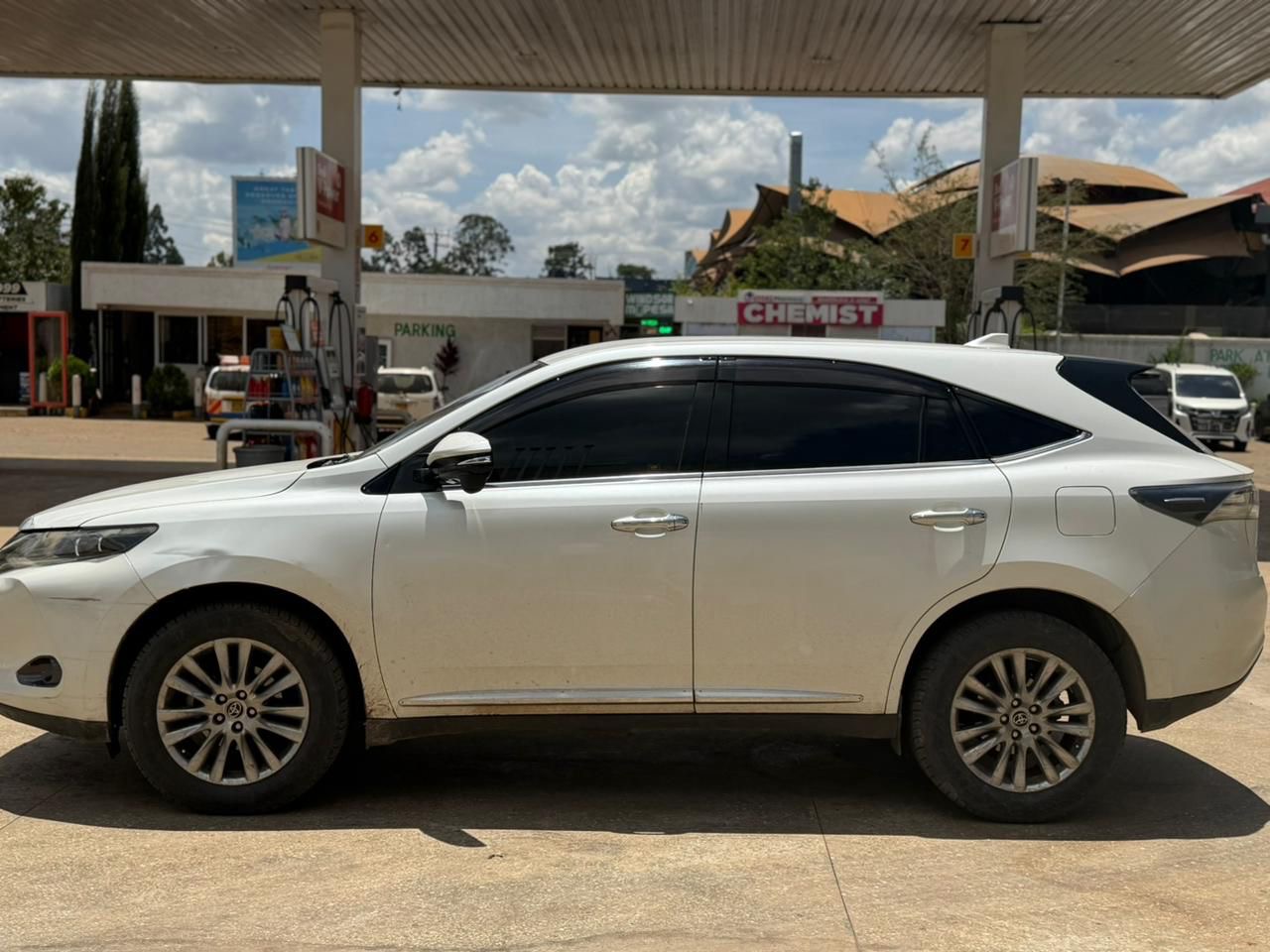Toyota Harrier 2015