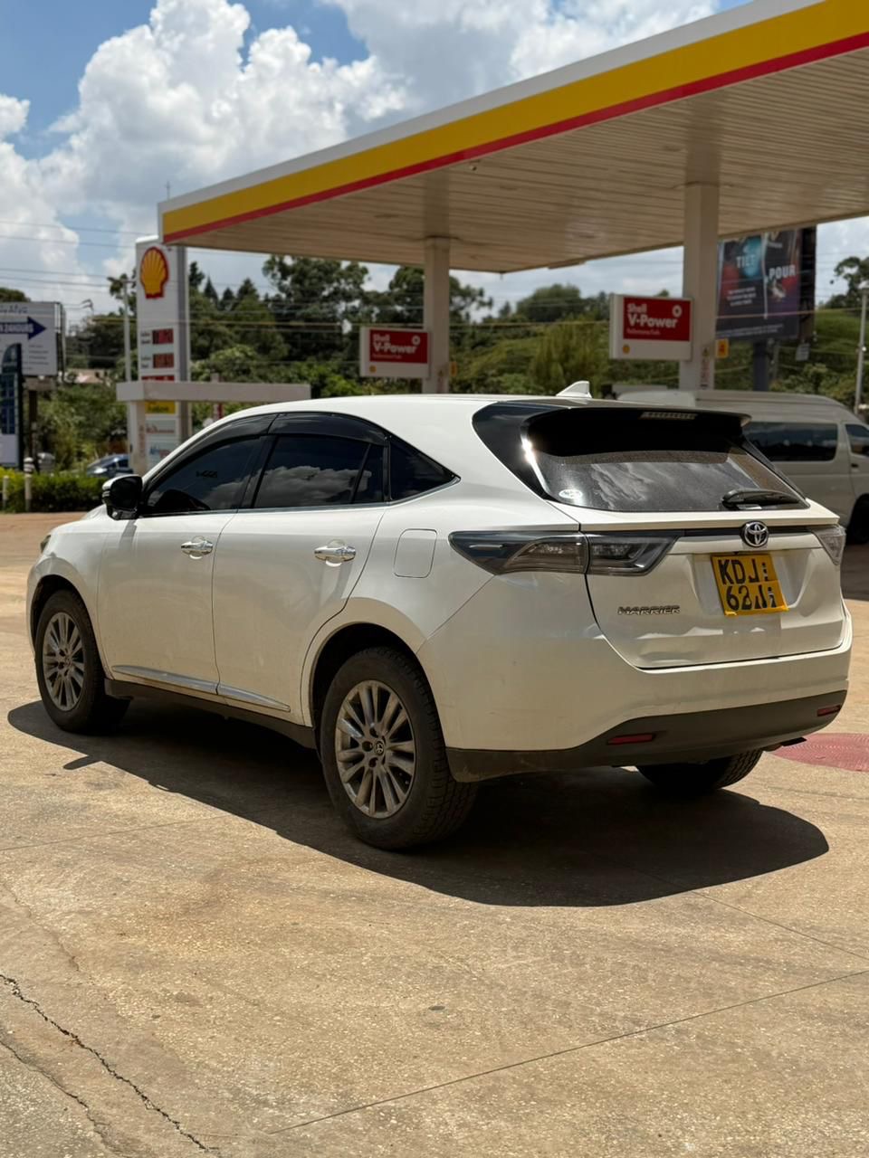 Toyota Harrier 2015