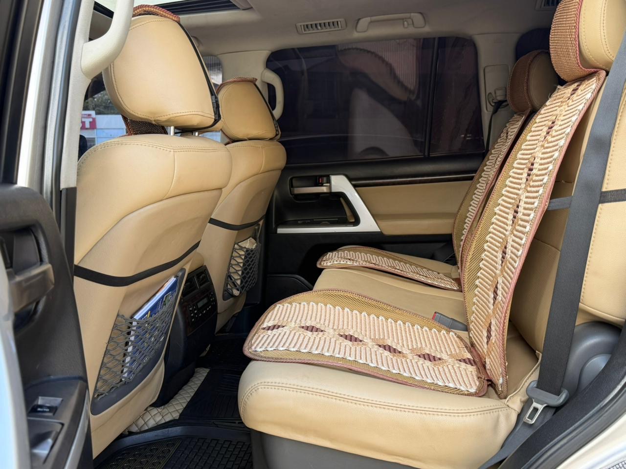 Toyota Landcruiser 200 Series