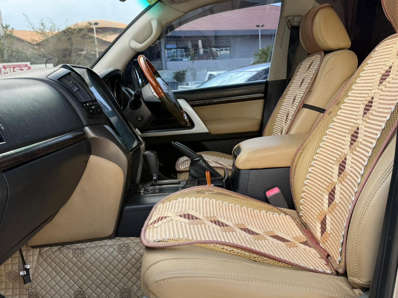 Toyota Landcruiser 200 Series