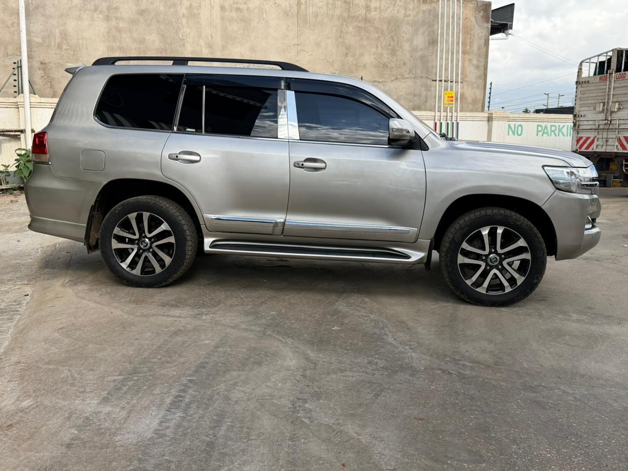 Toyota Landcruiser 200 Series