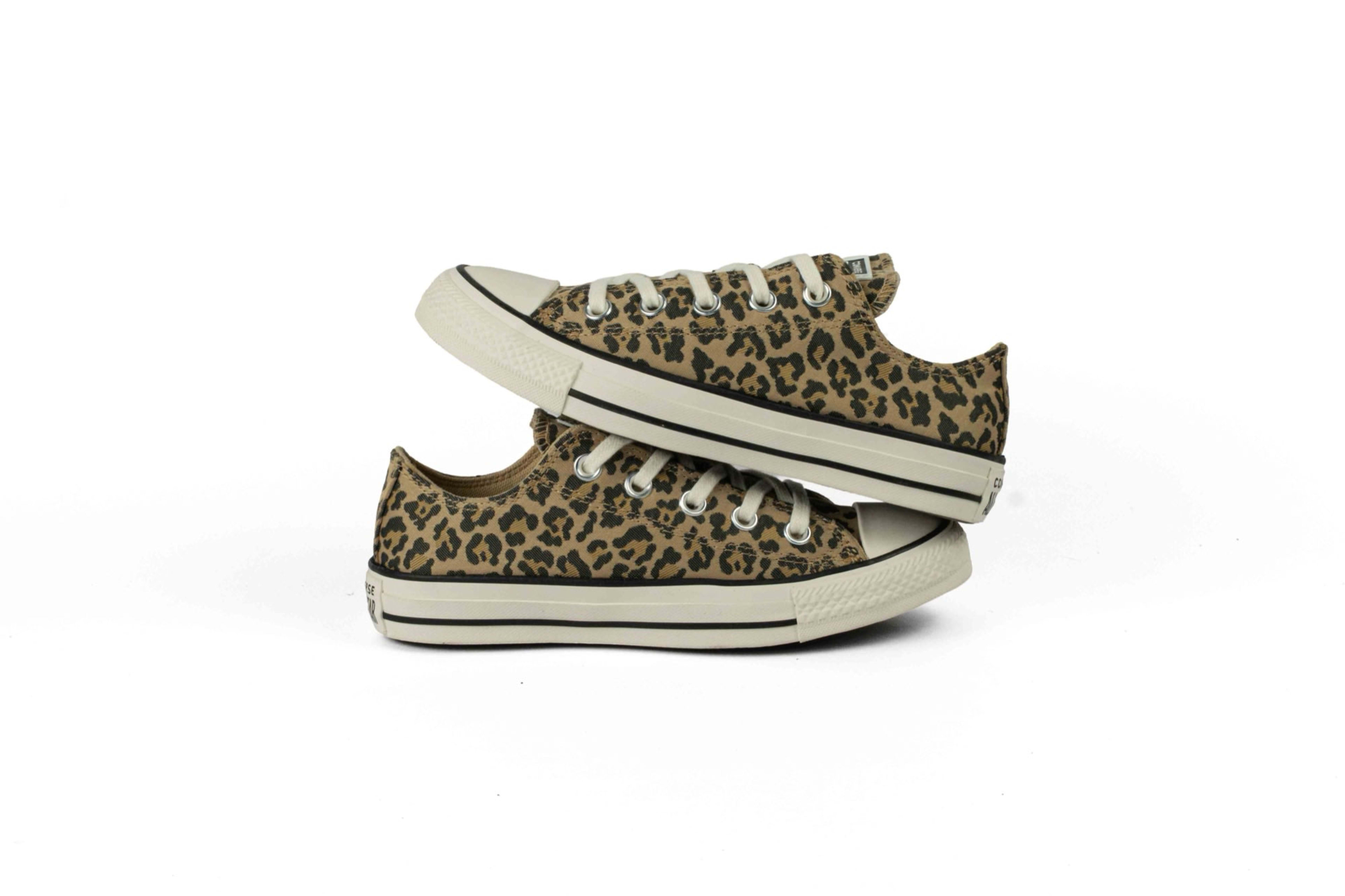 TENIS CONVERSE CLÁSICO MUJER ANIMAL PRINT CAQUÍ/NEGRO vista 6