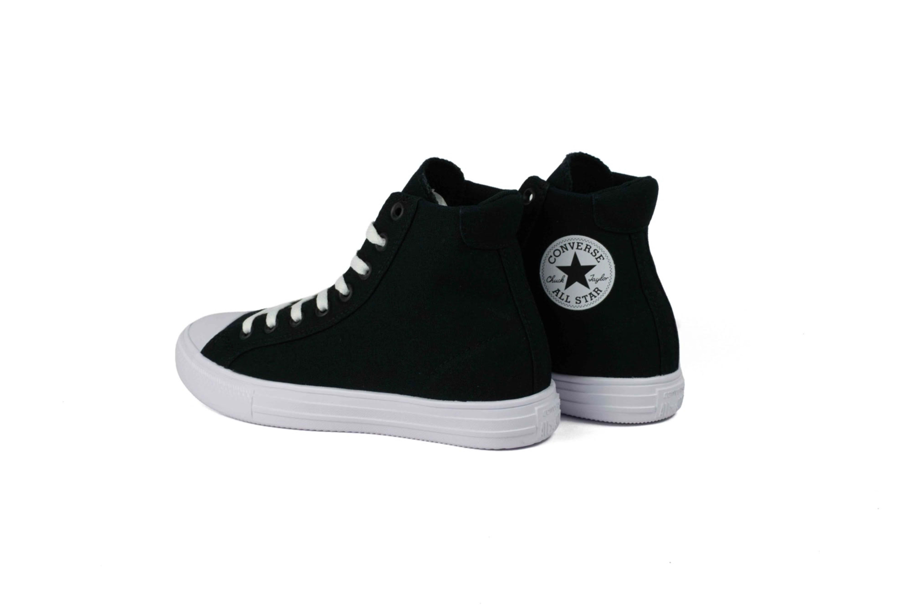 MEDIA BOTA CONVERSE CHUCK TAYLO ULTRA LIVIANA NEGRA vista 4