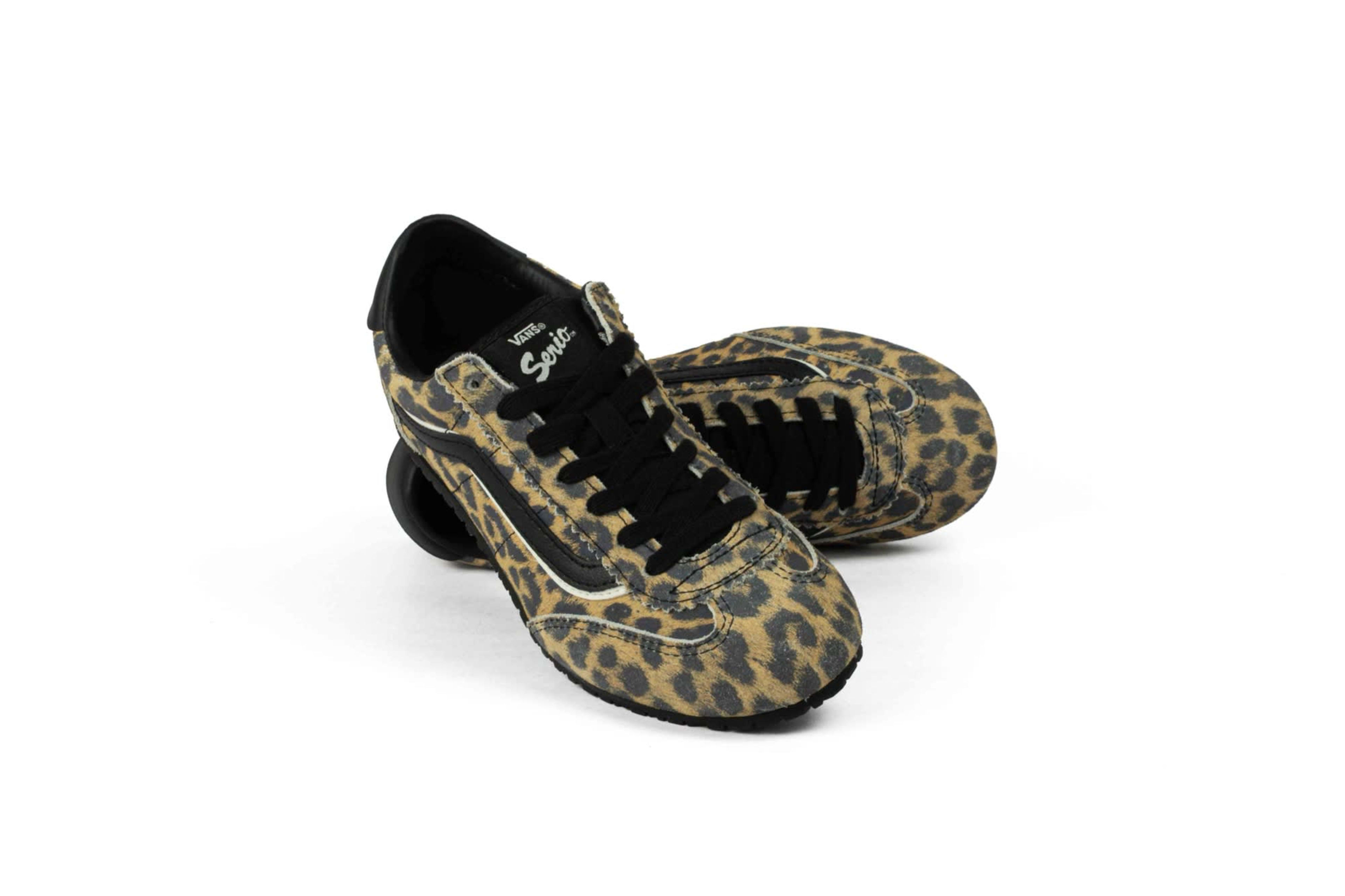 TENIS VANS SUPER LOWPRO UNIEX "LEOPARD BLACK" vista 4