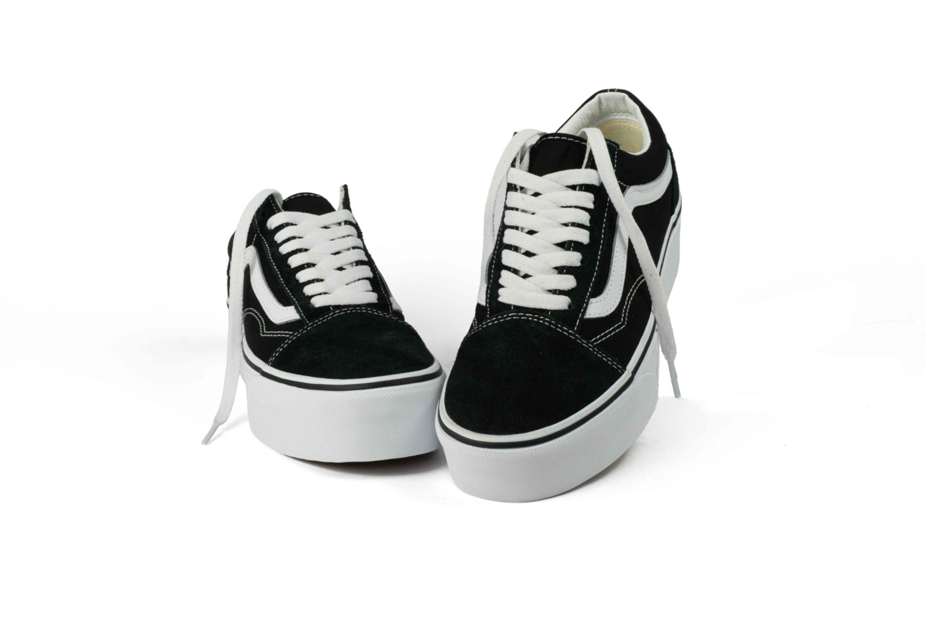 TENIS VANS OLD SKOOL NEGRO PLATAFORMA MUJER vista 6