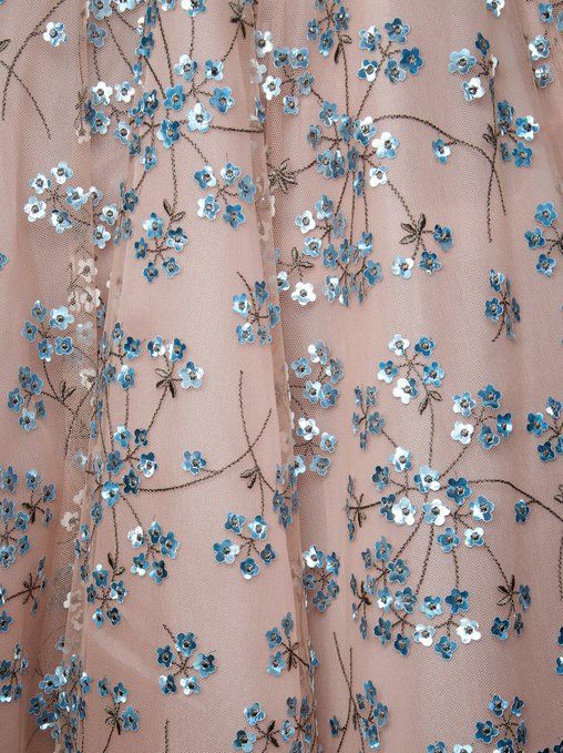 Opulent Gold Paisley Brocade Export - Imperial Luxury Textiles for Global Royal Collections