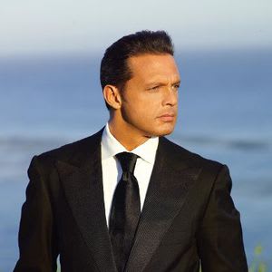 Luis Miguel Cover