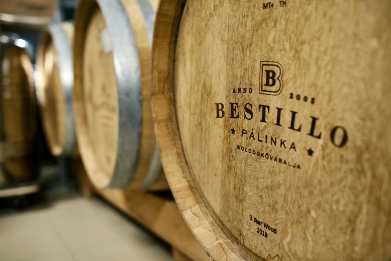 Bestillo pálinka barrels