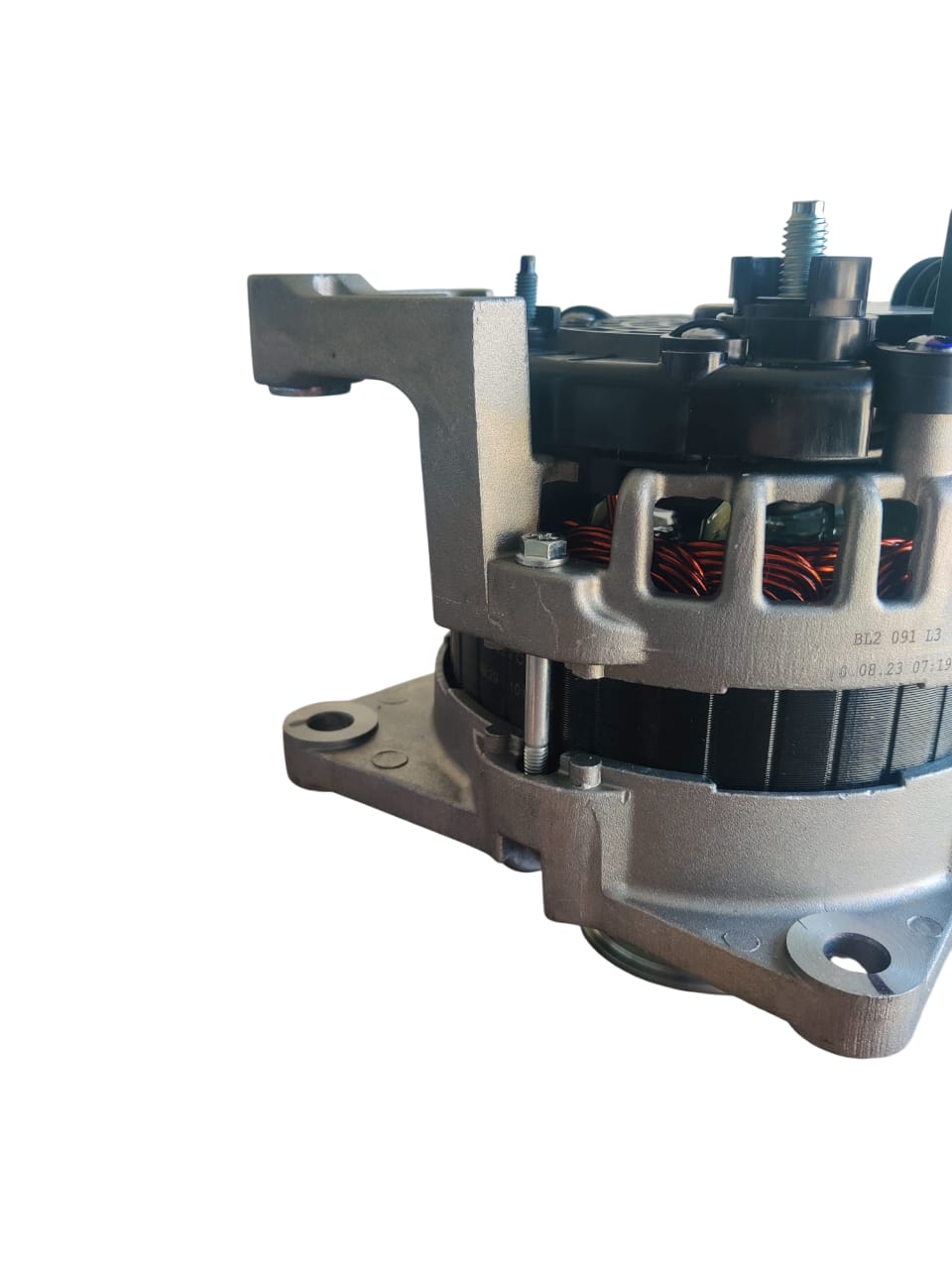Bosch F000 BL0 444 Alternator – Genuine Automotive Alternator Supplier