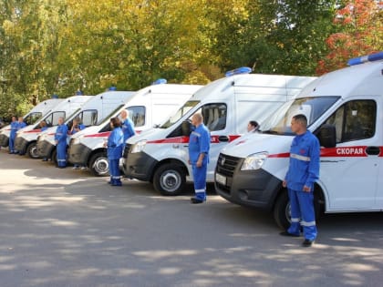 В Башкирии передали станциям скорой помощи шесть новых машин